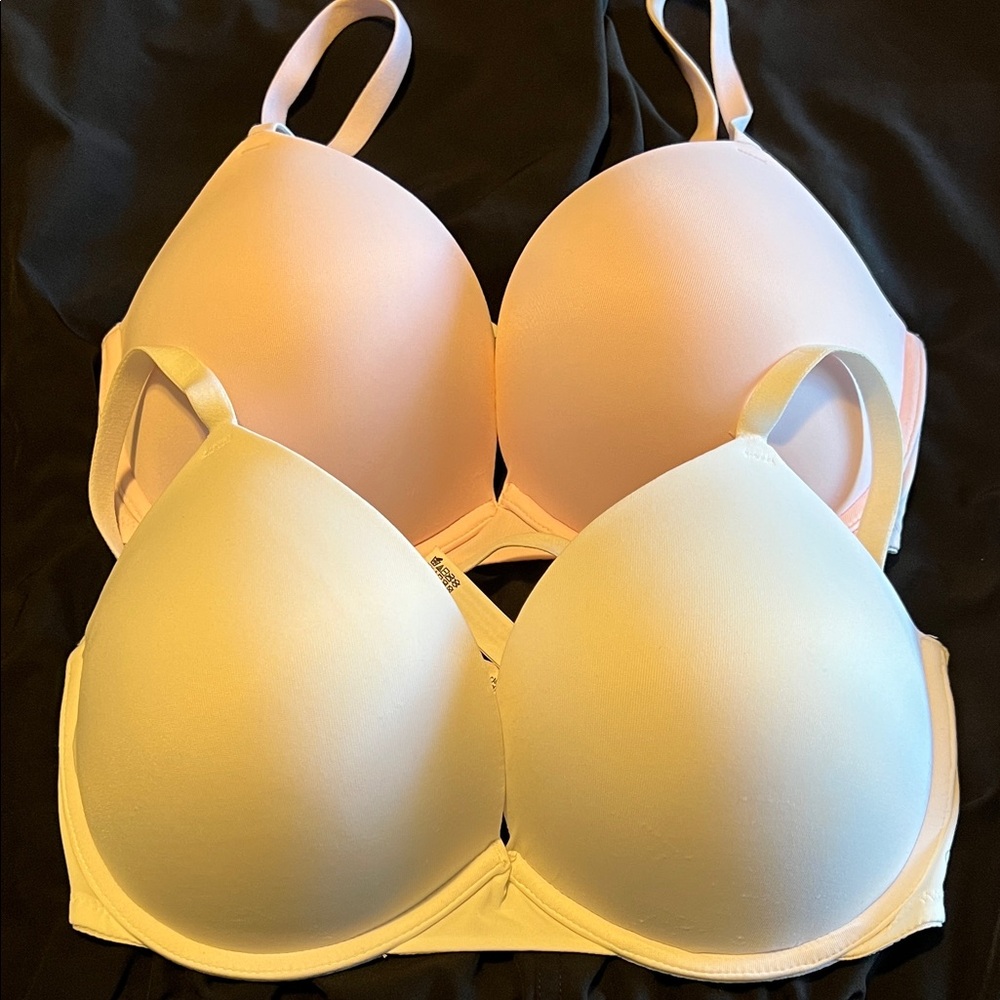 PINK VS pink and white bra set